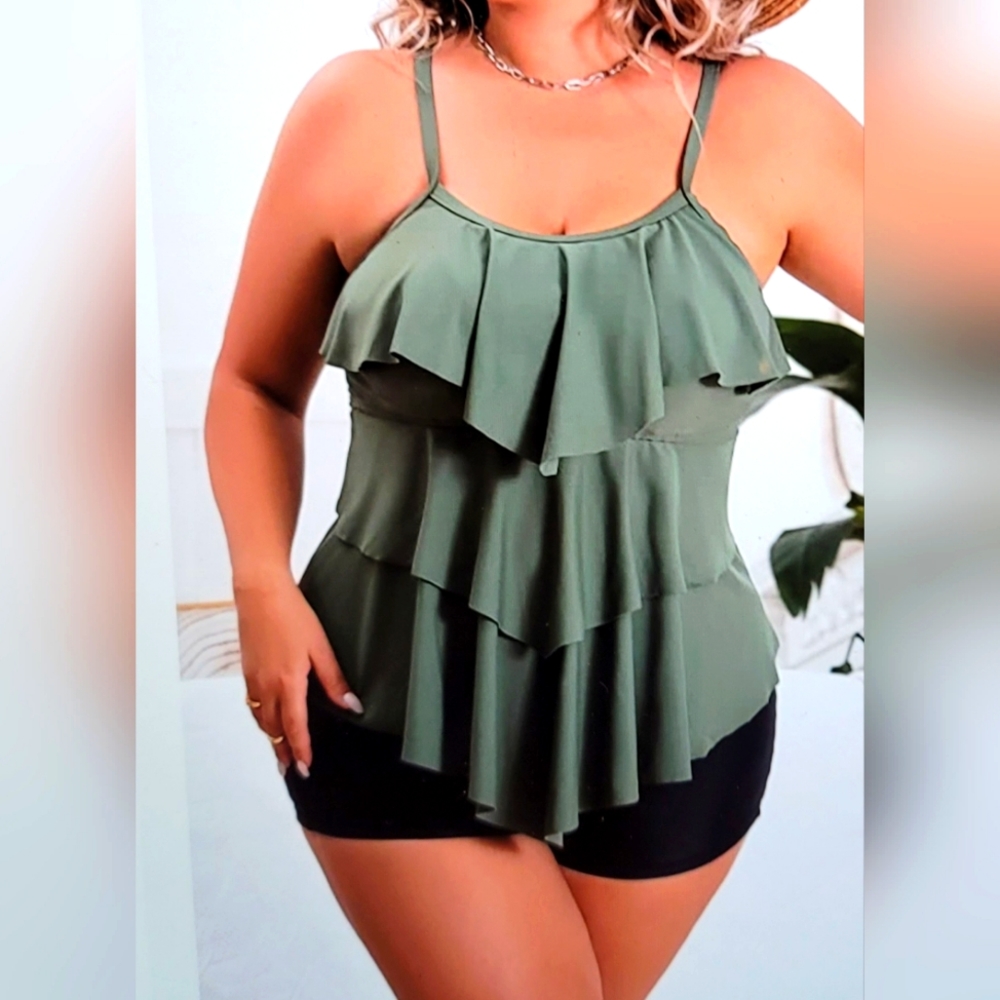 NWT Ruffle Flounce Flowy Tummy Control Tankini Boy Short Swim Bathing Su…